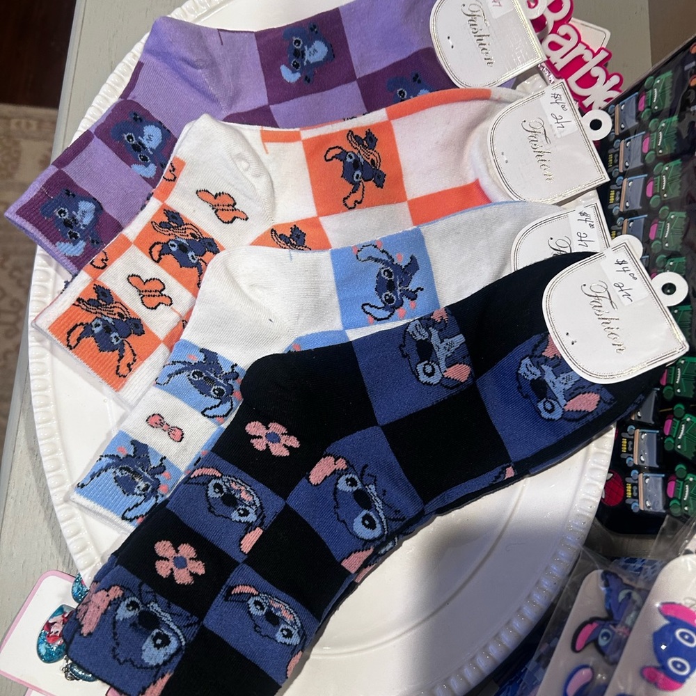 Fashion stitch Cartoon Patterned Socks - Multicolor, new!!   ( 4 pairs for $10)